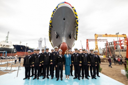 Майбутній флагман ВМС України спустили на воду