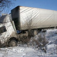 У Дрогобицькому районі рятувальники відбуксирували вантажівку із кювету У Дрогобицькому районі рятувальники відбуксирували вантажівку із кювету
