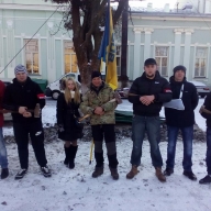 У Стрию активісти демонтували сміттєвий майданчик (ФОТО) У Стрию активісти демонтували сміттєвий майданчик (ФОТО)