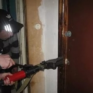 У Трускавеці рятувальники відкрили двері житла, у якому загинула власниця У Трускавеці рятувальники відкрили двері житла, у якому загинула власниця