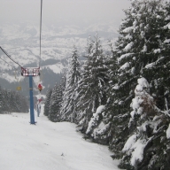 У Сколівському районі рятувальники зняли з канатної дороги 52 людини У Сколівському районі рятувальники зняли з канатної дороги 52 людини