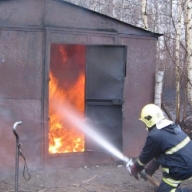 У Сколівському районі вогнеборці ліквідували пожежу гаража У Сколівському районі вогнеборці ліквідували пожежу гаража
