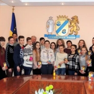 У Стрийській РДА радо прийняли дітей зі Сходу України У Стрийській РДА радо прийняли дітей зі Сходу України