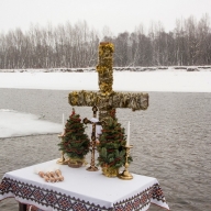 На березі ріки Стрий відбулося Йорданське освячення води(ФОТО) На березі ріки Стрий відбулося Йорданське освячення води(ФОТО)