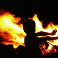 У місті Сколе під час пожежі у будинку врятували дитину У місті Сколе під час пожежі у будинку врятували дитину