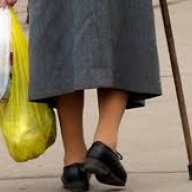 У Стрию пенсіонерка потрапила у реанімацію через наїзд легковика У Стрию пенсіонерка потрапила у реанімацію через наїзд легковика