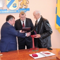 На нараді Стрийської РДА привітали з ювілеєм голову Стрийської станиці Братства ОУН-УПА Степана Мартиніва На нараді Стрийської РДА привітали з ювілеєм голову Стрийської станиці Братства ОУН-УПА Степана Мартиніва