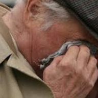 У Дрогобичі 15-річний місцевий хлопець пограбував песіонера У Дрогобичі 15-річний місцевий хлопець пограбував песіонера