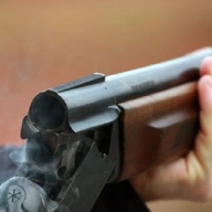 У Львові чоловік під час родинної сварки стріляв з рушниці у свого свата У Львові чоловік під час родинної сварки стріляв з рушниці у свого свата