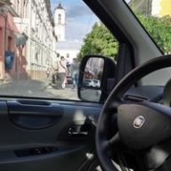 Пьяный харьковчанин пытался угнать авто с женщиной и ребенком Пьяный харьковчанин пытался угнать авто с женщиной и ребенком