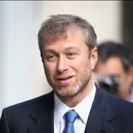 Абрамович відмовляється підписати угоду про виплату Україні 2,3 млрд фунтів від продажу Челсі — ЗМІ Абрамович відмовляється підписати угоду про виплату Україні 2,3 млрд фунтів від продажу Челсі — ЗМІ