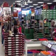 Из Украины уходит сеть российских магазинов дешевой обуви - СМИ Из Украины уходит сеть российских магазинов дешевой обуви - СМИ