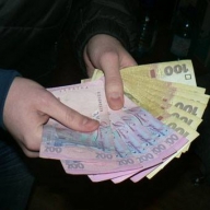 В Бориславі зловмисник поцупив гроші зі схованки в гаражі В Бориславі зловмисник поцупив гроші зі схованки в гаражі