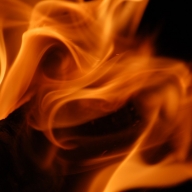 У Львові внаслідок пожежі чоловік отримав опіки та отруївся продуктами горіння У Львові внаслідок пожежі чоловік отримав опіки та отруївся продуктами горіння