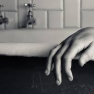 У Львові 25-річна дівчина втопилася у ванні У Львові 25-річна дівчина втопилася у ванні