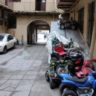 У центрі Львова підпалили дитячій електромобіль У центрі Львова підпалили дитячій електромобіль