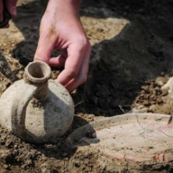 Сенсаційні розкопки: у музеї Львівської області представлять унікальні знахідки археологів Сенсаційні розкопки: у музеї Львівської області представлять унікальні знахідки археологів