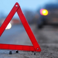 В Пустомитах нетверезий водій врізався в припарковане авто В Пустомитах нетверезий водій врізався в припарковане авто