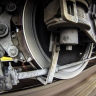 При виїзді із залізничної станції “Самбір” поїзд ледь не збив людину При виїзді із залізничної станції “Самбір” поїзд ледь не збив людину