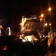 В Самборі легковик зіткнувся зі сміттєвозом(ФОТО) В Самборі легковик зіткнувся зі сміттєвозом(ФОТО)