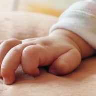 В России учительница родила во время уроков и спрятала младенца в сумку В России учительница родила во время уроков и спрятала младенца в сумку