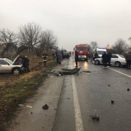 На Самбірщині зіткнулися два авто, семеро осіб травмовано(ФОТО) На Самбірщині зіткнулися два авто, семеро осіб травмовано(ФОТО)