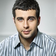 Ургант в прямом эфире показал, как надо рубить жителей украинских семей (ВИДЕО) Ургант в прямом эфире показал, как надо рубить жителей украинских семей (ВИДЕО)