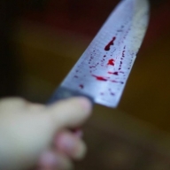 В Кам’янка-Бузькому районі чоловік під час застілля ножем поранив троюрідного брата В Кам’янка-Бузькому районі чоловік під час застілля ножем поранив троюрідного брата