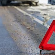 У Золочеві розшукують водія, який на смерть збив пішохода і втік з місця ДТП У Золочеві розшукують водія, який на смерть збив пішохода і втік з місця ДТП