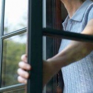 У Львові жінка впала з 8-го поверху У Львові жінка впала з 8-го поверху