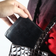 У Львові правоохоронці спіймали чоловіка, причетного до «кишенькової» крадіжки У Львові правоохоронці спіймали чоловіка, причетного до «кишенькової» крадіжки