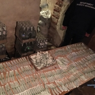На Львівщині викрили організатора роботи підпільної гуральні(ФОТО) На Львівщині викрили організатора роботи підпільної гуральні(ФОТО)