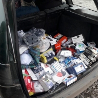 Затримання на двох КПВВ за добу: що везуть українці на реалізацію Затримання на двох КПВВ за добу: що везуть українці на реалізацію