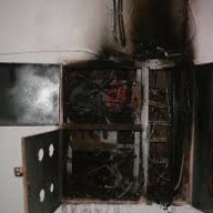 У Львові згоріла електрощитова в підвалі п’ятиповерхового будинку У Львові згоріла електрощитова в підвалі п’ятиповерхового будинку