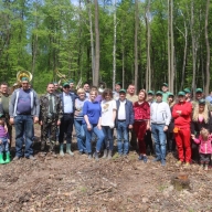 На Сколівщині депутати висаджували дерева у лісі На Сколівщині депутати висаджували дерева у лісі