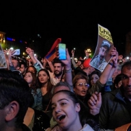 � ������� ������������ ��������� ������ � ������ � ����