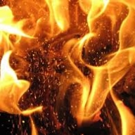 У Самбірському районі вогонь ледь не знищив будинок У Самбірському районі вогонь ледь не знищив будинок