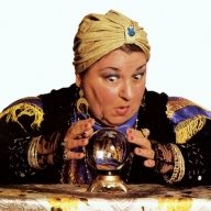 У Львові дві зловмисниці зняли жінці порчу на 75 тисяч грн У Львові дві зловмисниці зняли жінці порчу на 75 тисяч грн