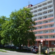 В Словакии студентка из Украины выпала с восьмого этажа В Словакии студентка из Украины выпала с восьмого этажа