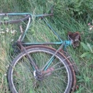 ������ ��� � �������� �������: Mercedes �������� ���� �������������