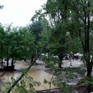 Во Франции во время сплава по реке пропали 18 туристов Во Франции во время сплава по реке пропали 18 туристов