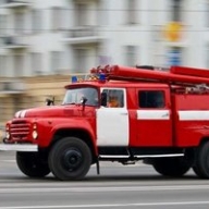 В центре Запорожья ночью сгорели две легковушки В центре Запорожья ночью сгорели две легковушки
