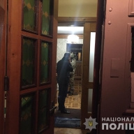 У Пустомитівському районі чоловік погрожував підірвати власну родину(ФОТО,ОНОВЛЕНО) У Пустомитівському районі чоловік погрожував підірвати власну родину(ФОТО,ОНОВЛЕНО)