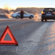 На виїзді зі Львова автомобіль «Форд» потрапив у кювет На виїзді зі Львова автомобіль «Форд» потрапив у кювет