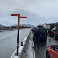 В Италии из-за снегопада тысячи машин застряли в пробках В Италии из-за снегопада тысячи машин застряли в пробках