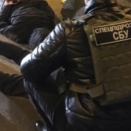 Выбивали «долги» у горожан: в Одессе задержали банду вымогателей Выбивали «долги» у горожан: в Одессе задержали банду вымогателей