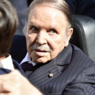 Президент Алжира решил отложить выборы в стране Президент Алжира решил отложить выборы в стране