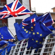 Петицию за отмену Brexit подписали почти четыре миллиона британцев Петицию за отмену Brexit подписали почти четыре миллиона британцев