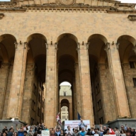 Бывший президент Грузии Маргвелашвили присоединился к протестующим в Тбилиси Бывший президент Грузии Маргвелашвили присоединился к протестующим в Тбилиси