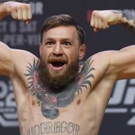 Слили в унитаз: паб в США избавился от виски Макгрегора, избивающего стариков за отказ выпить Слили в унитаз: паб в США избавился от виски Макгрегора, избивающего стариков за отказ выпить